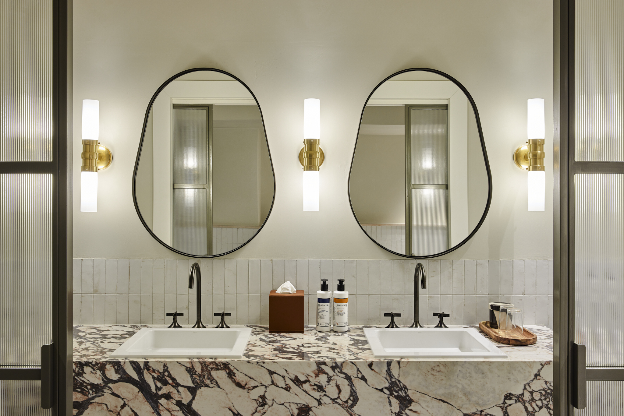 2 Att Kvadraturen Deluxe Suite with Bathtub 0118 PM